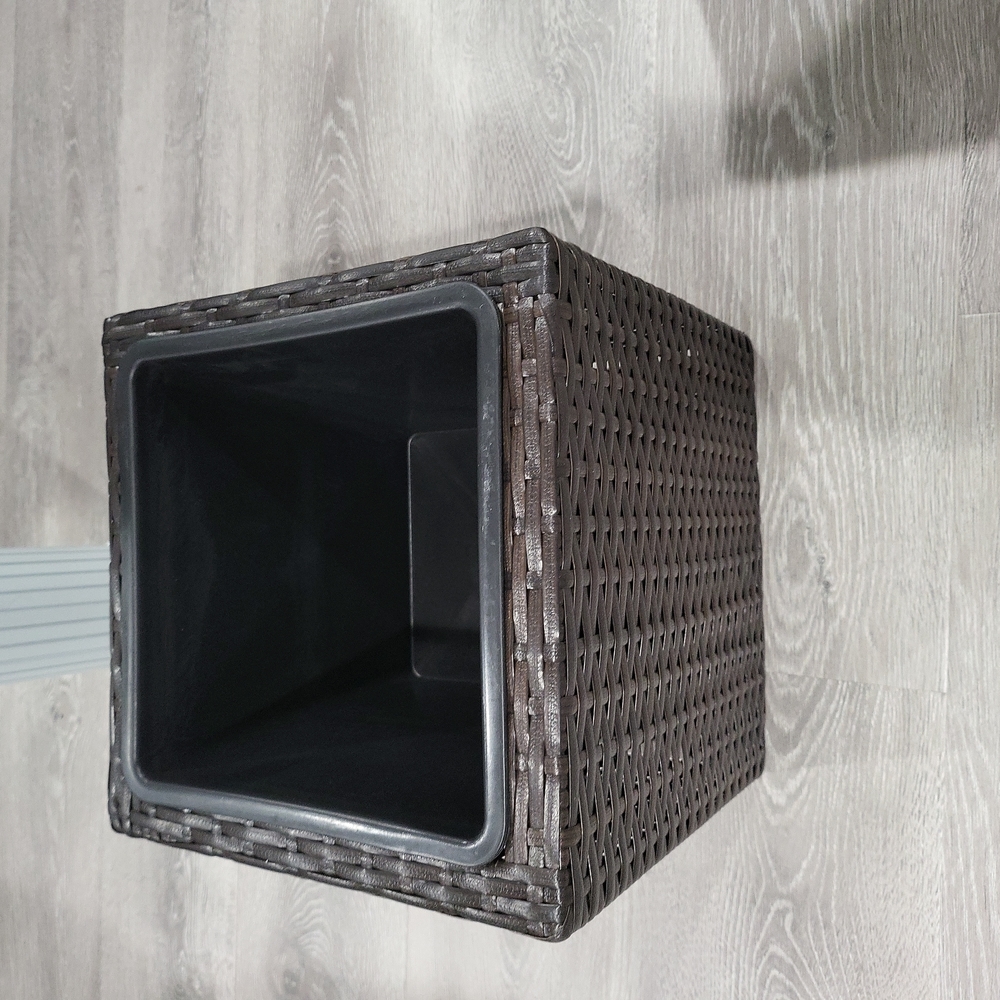 Square Planter Box - Picture 3 of 7